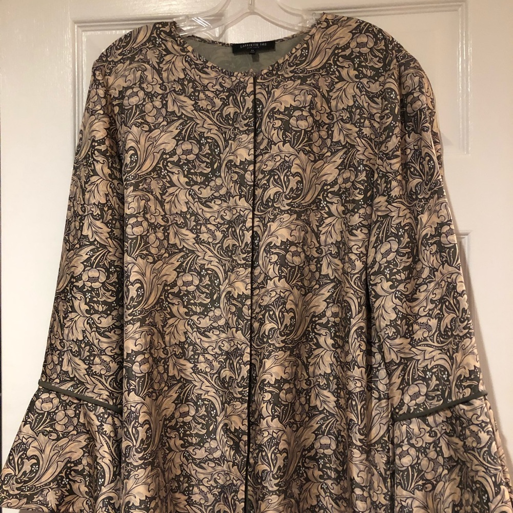 Beautiful Lafayette 148 silk blouse sz 14